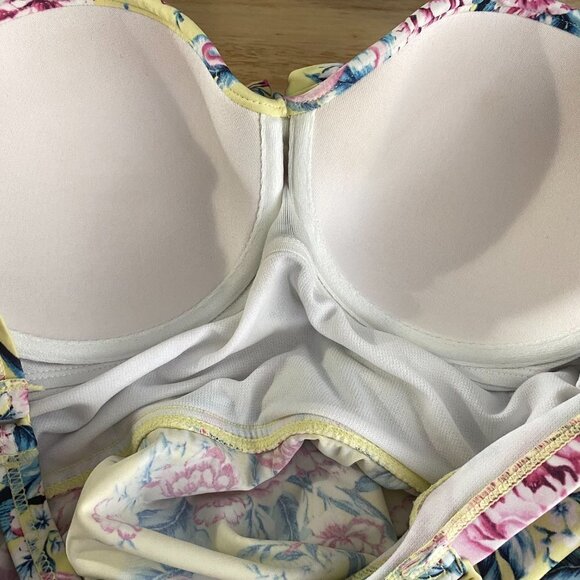 Torrid Peplum Midkini Swim Top Flamingo Floral Tie Front Underwire Women Size 1S - Picture 7 of 7